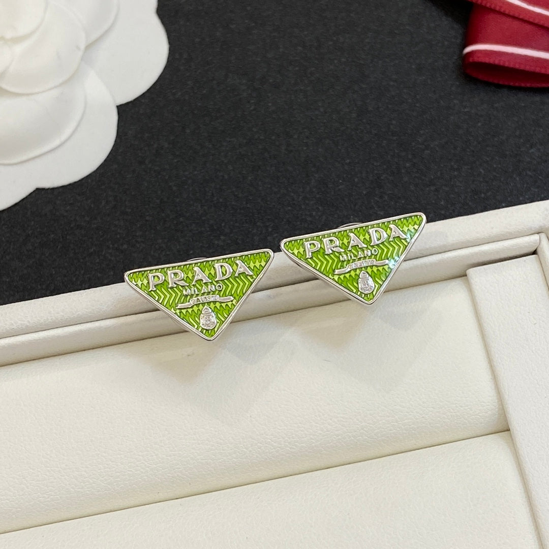 14PD271E Popular Earrings