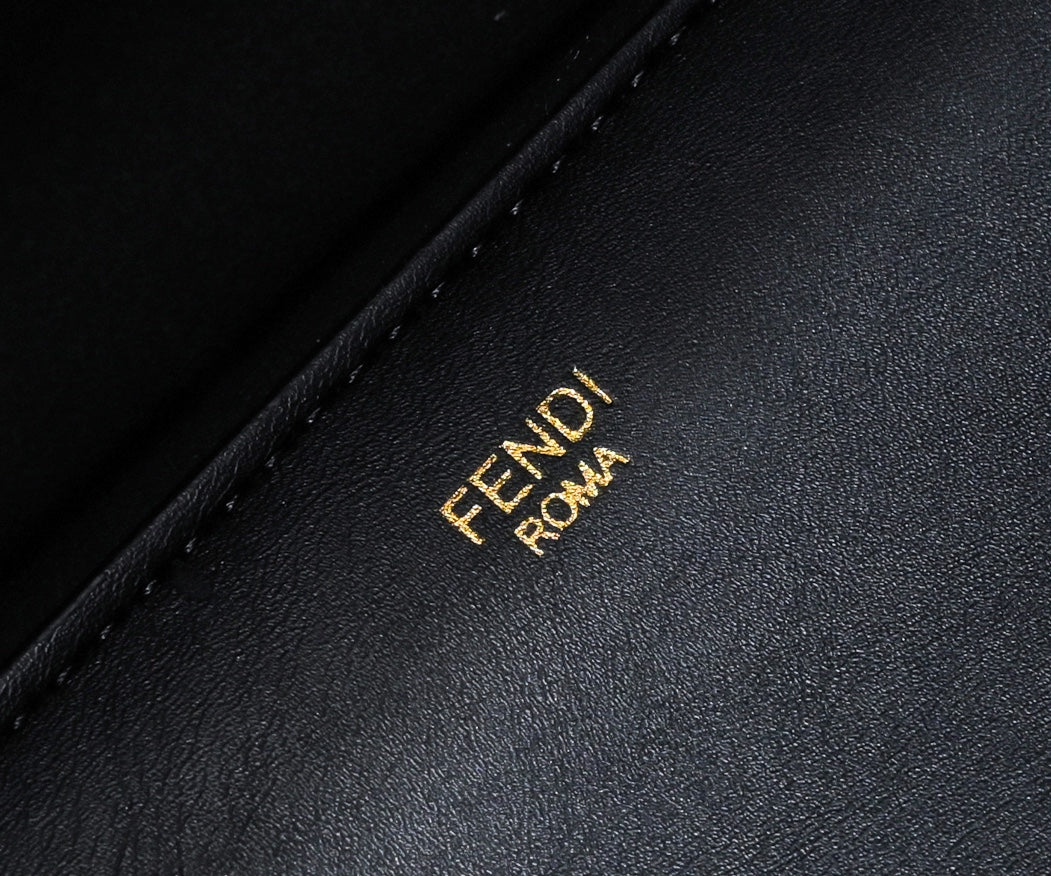 136PF104B Popular leather bag