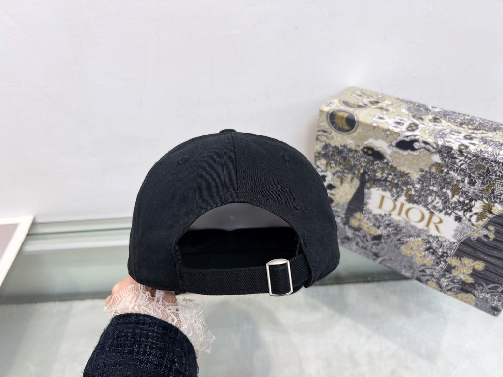 16XA16M Popular hats
