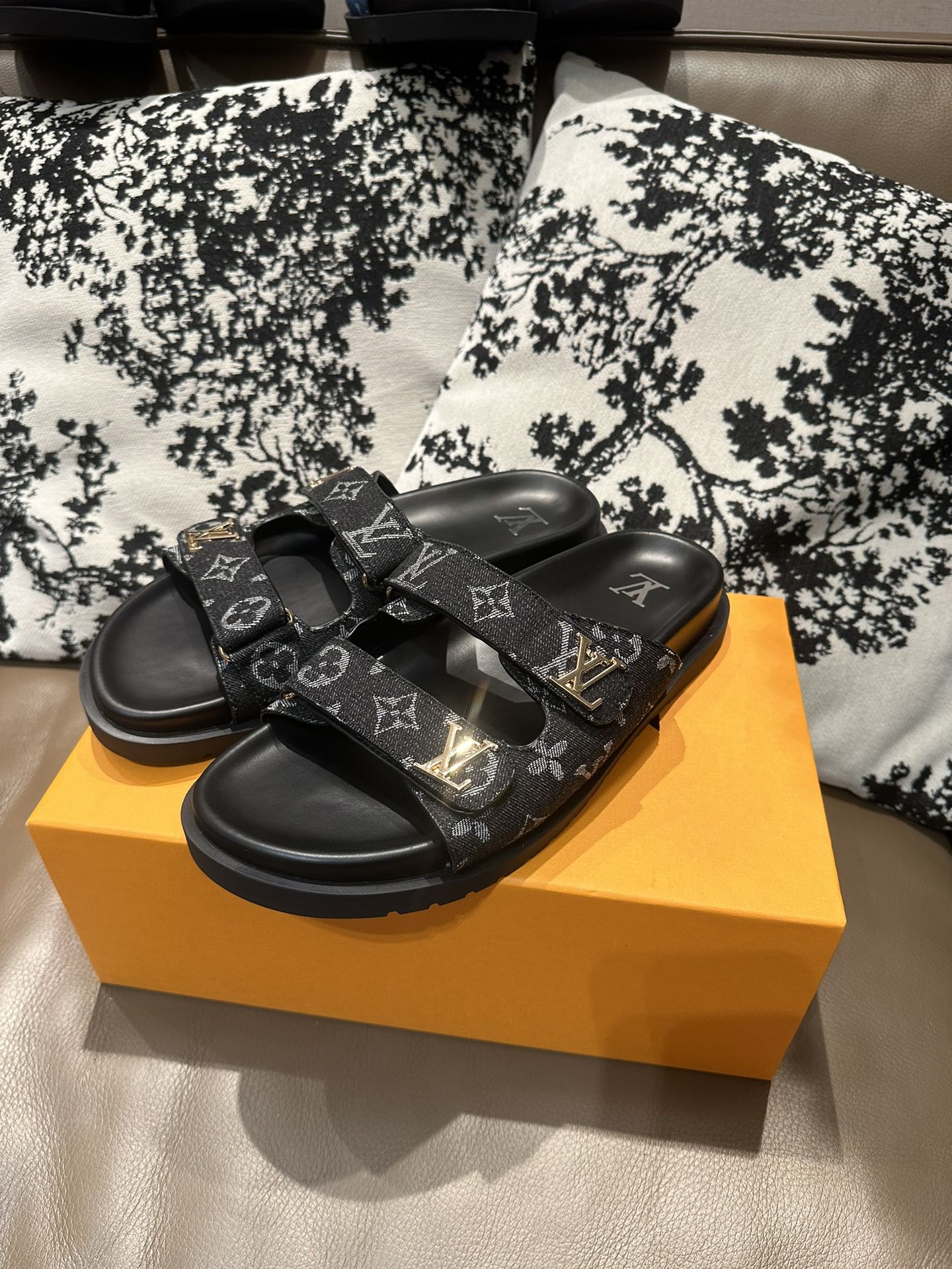 285ZE29Z  Popular leather Shoes
