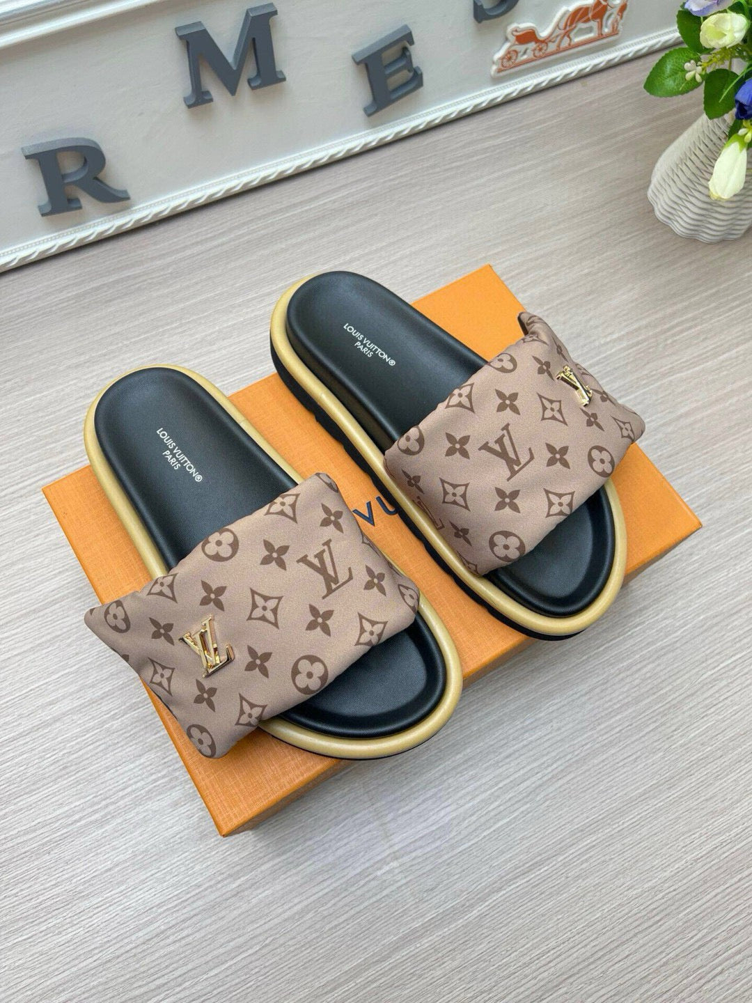 5QE10Z Popular  Slippers