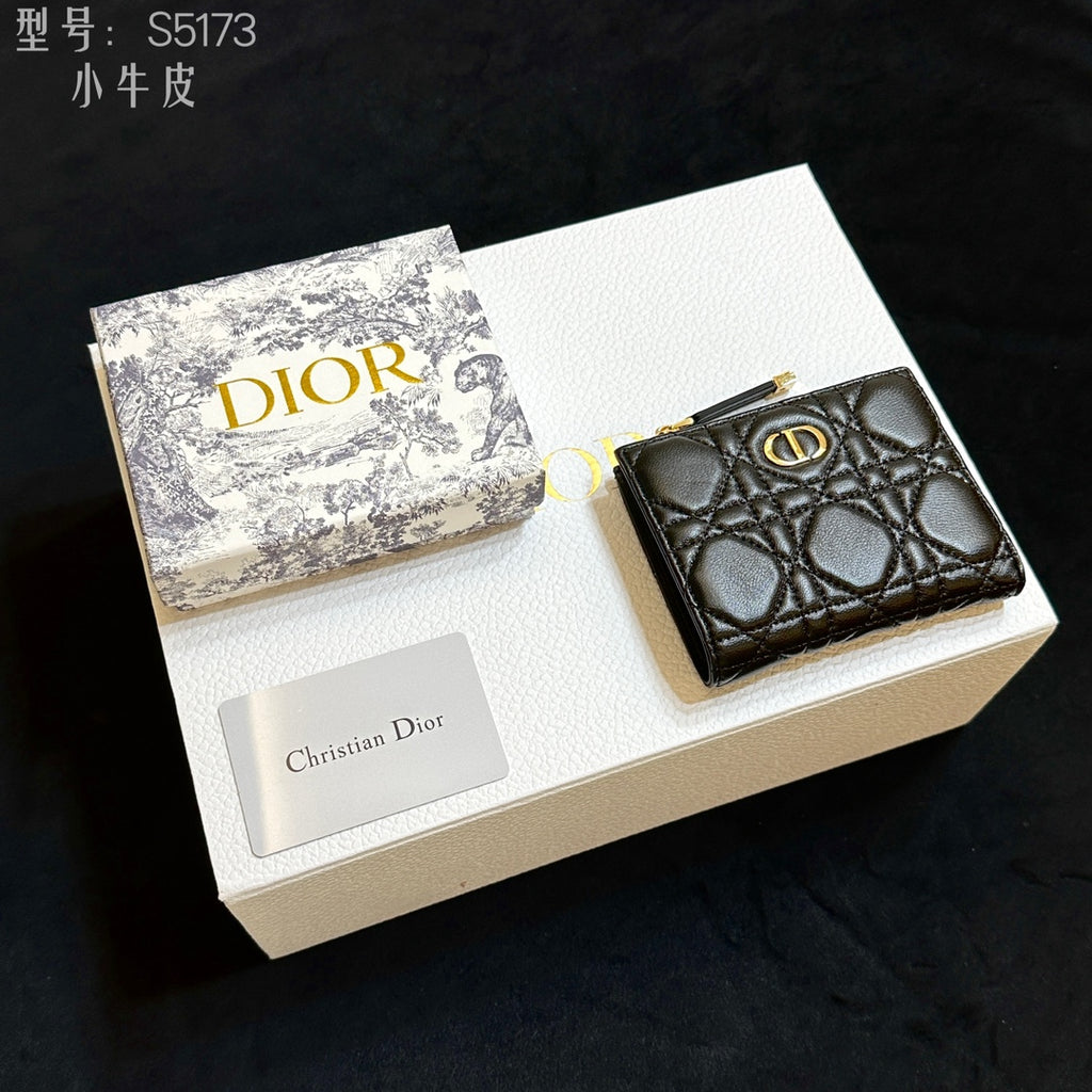 15RD134B Popular Wallets