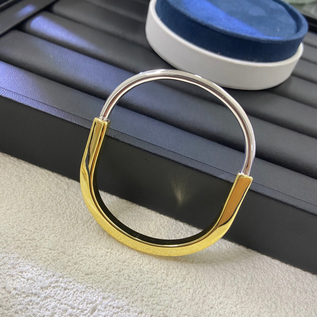 15QT35K  Popular Bracelets