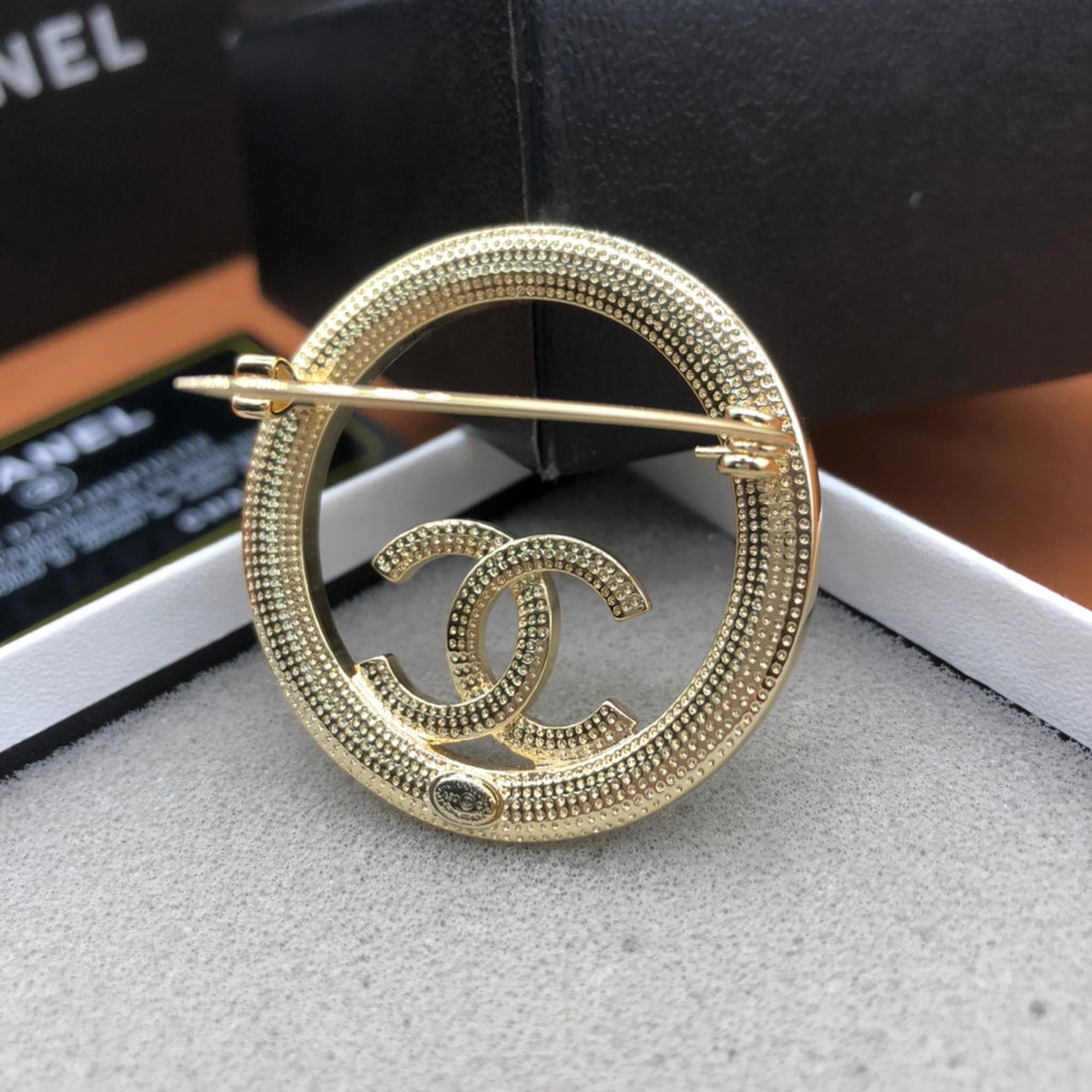 14C853X   Popular Brooch