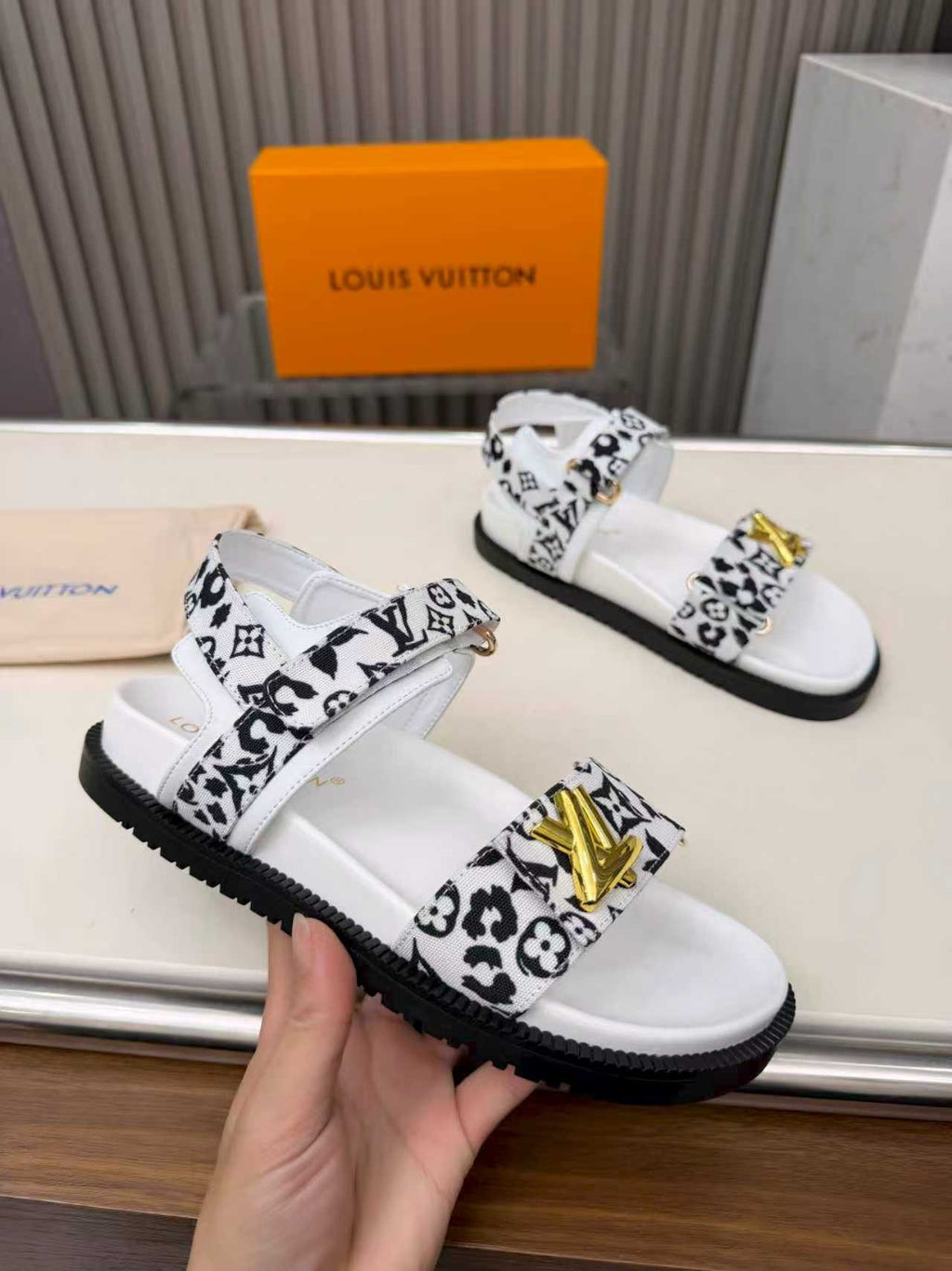 236PE16Z Popular high-quality Shoes