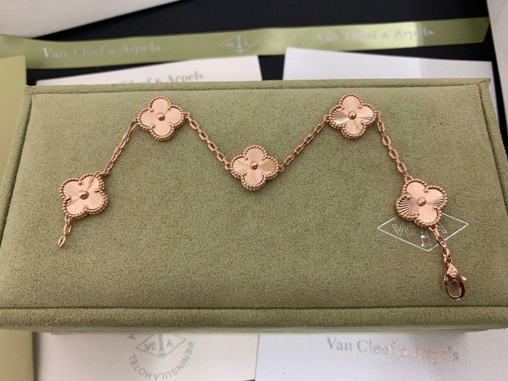 5XVA202X Popular rings,earrings, bracelets,necklaces