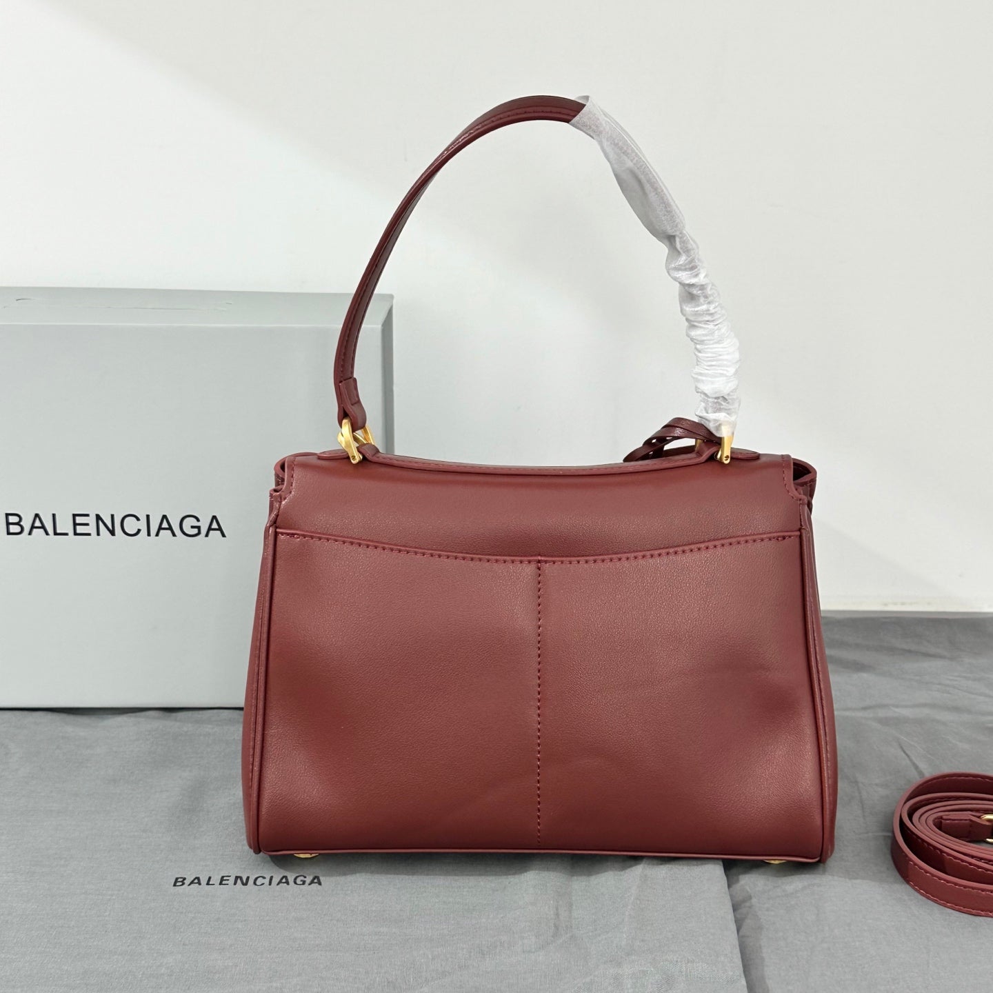 B1X56J30 Popular high-quality leather bag
