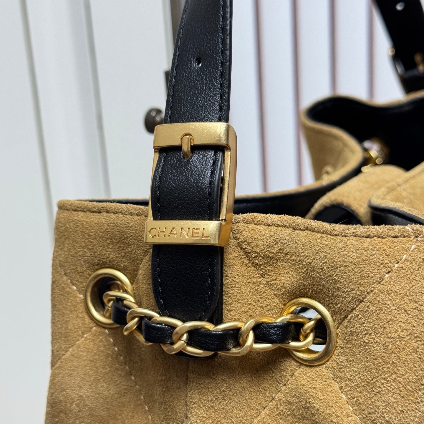 146PC19B Popular leather bag