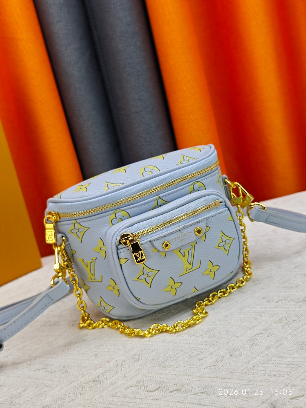 146PE76B Popular leather bag