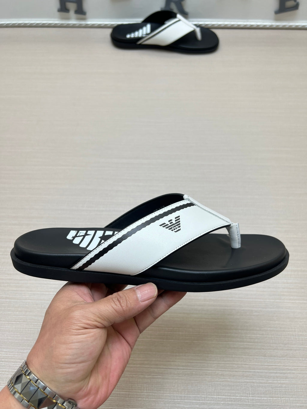 54A103Z Popular slippers