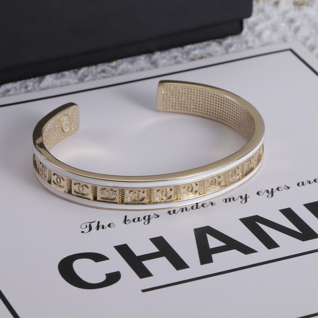 14C315K  Popular Bracelets