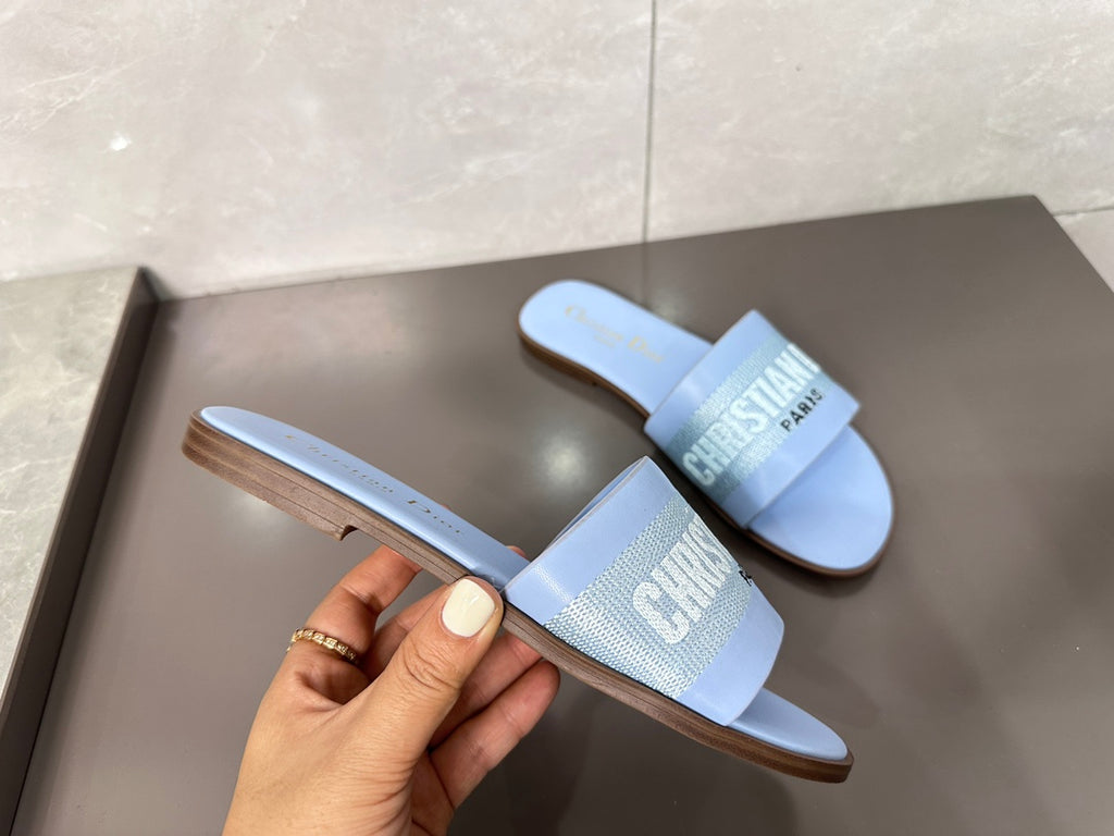 14D32Z Popular slippers