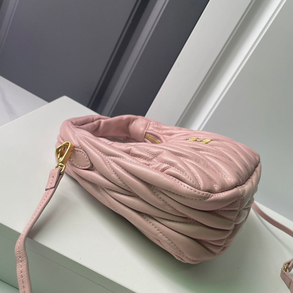 146PA116B Popular leather bag