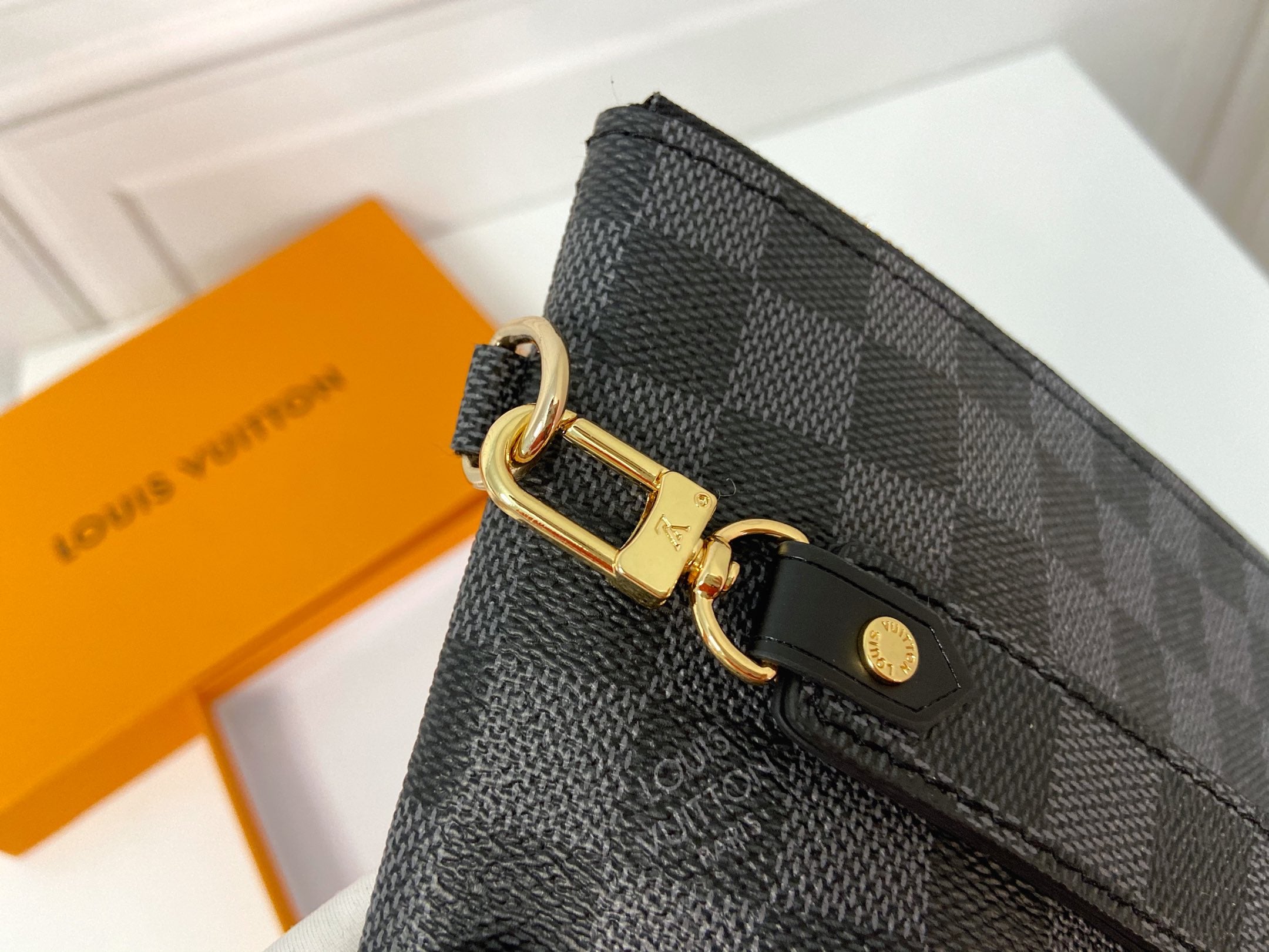 146PE51B Popular leather bag
