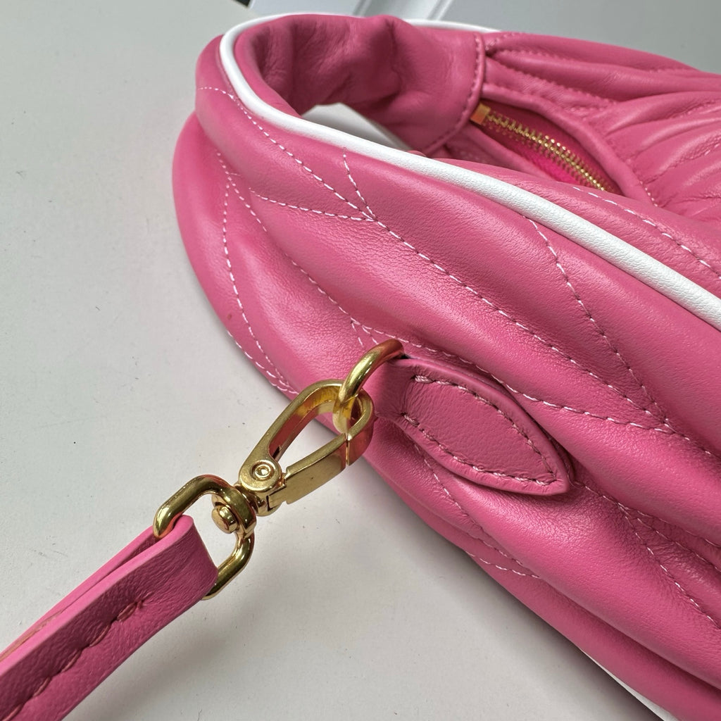 B1P46A118 Popular leather bag