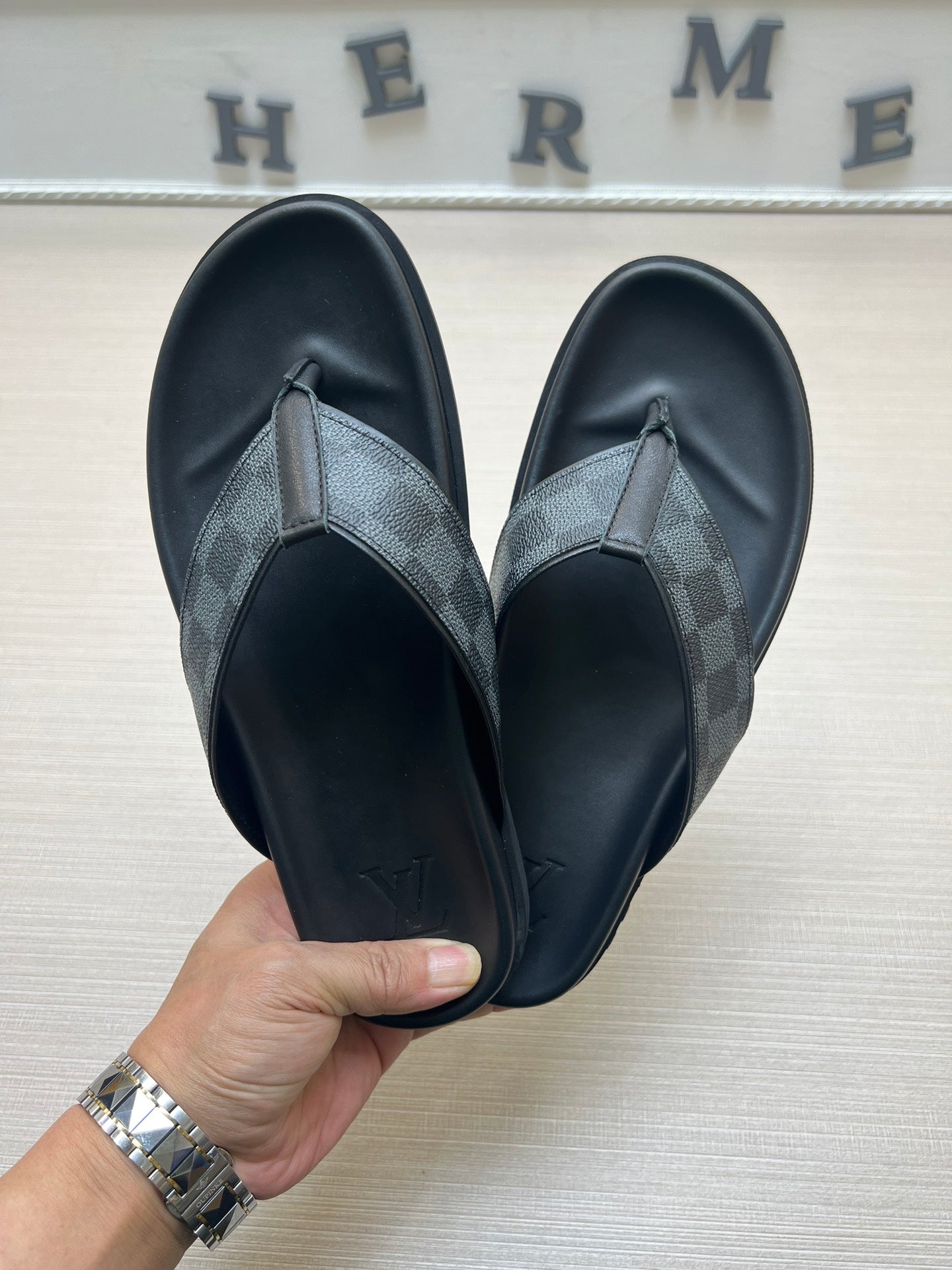 54E59Z Popular slippers