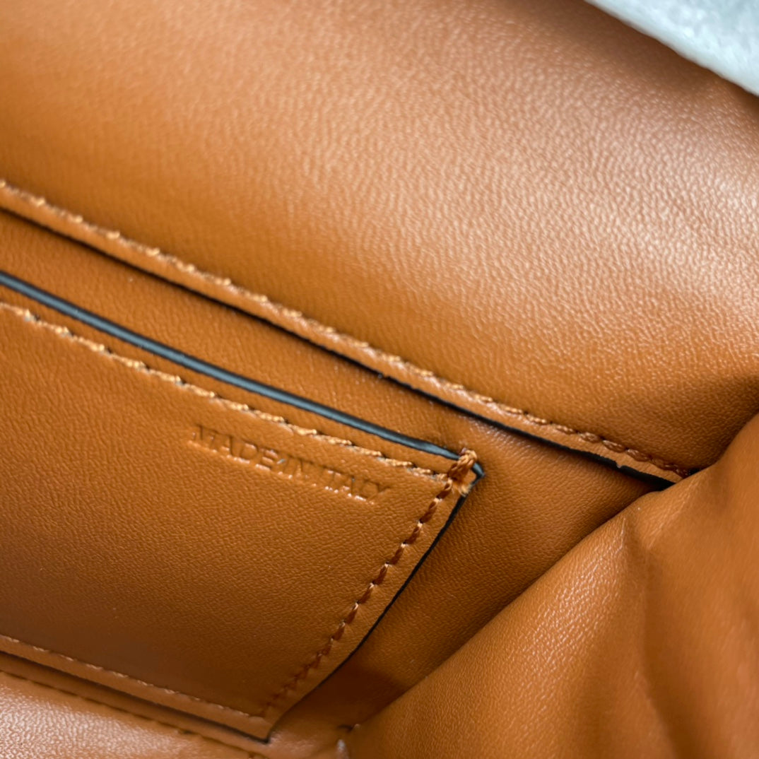 1WVL114B Popular  leather bag
