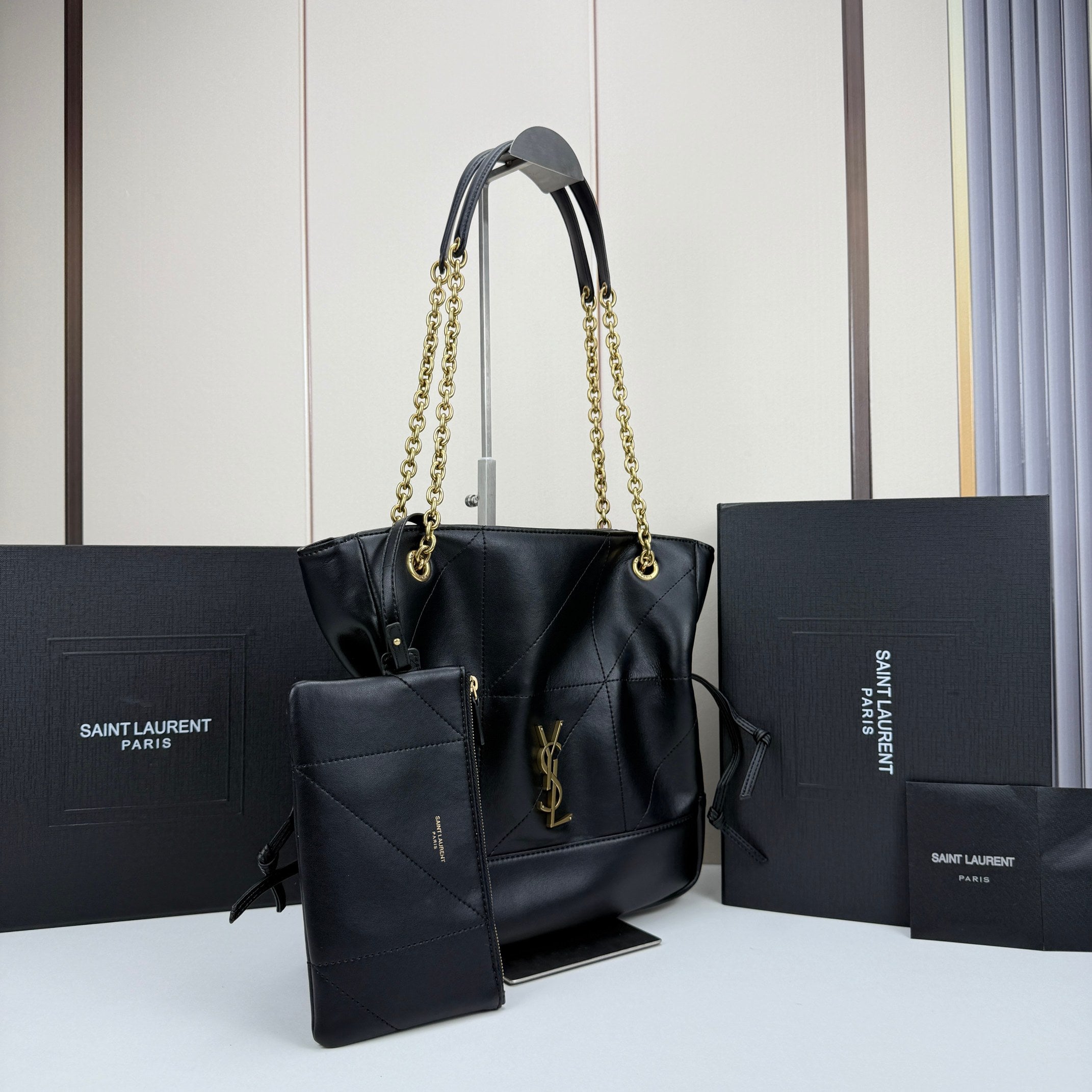B1R46SL7 Popular leather bags