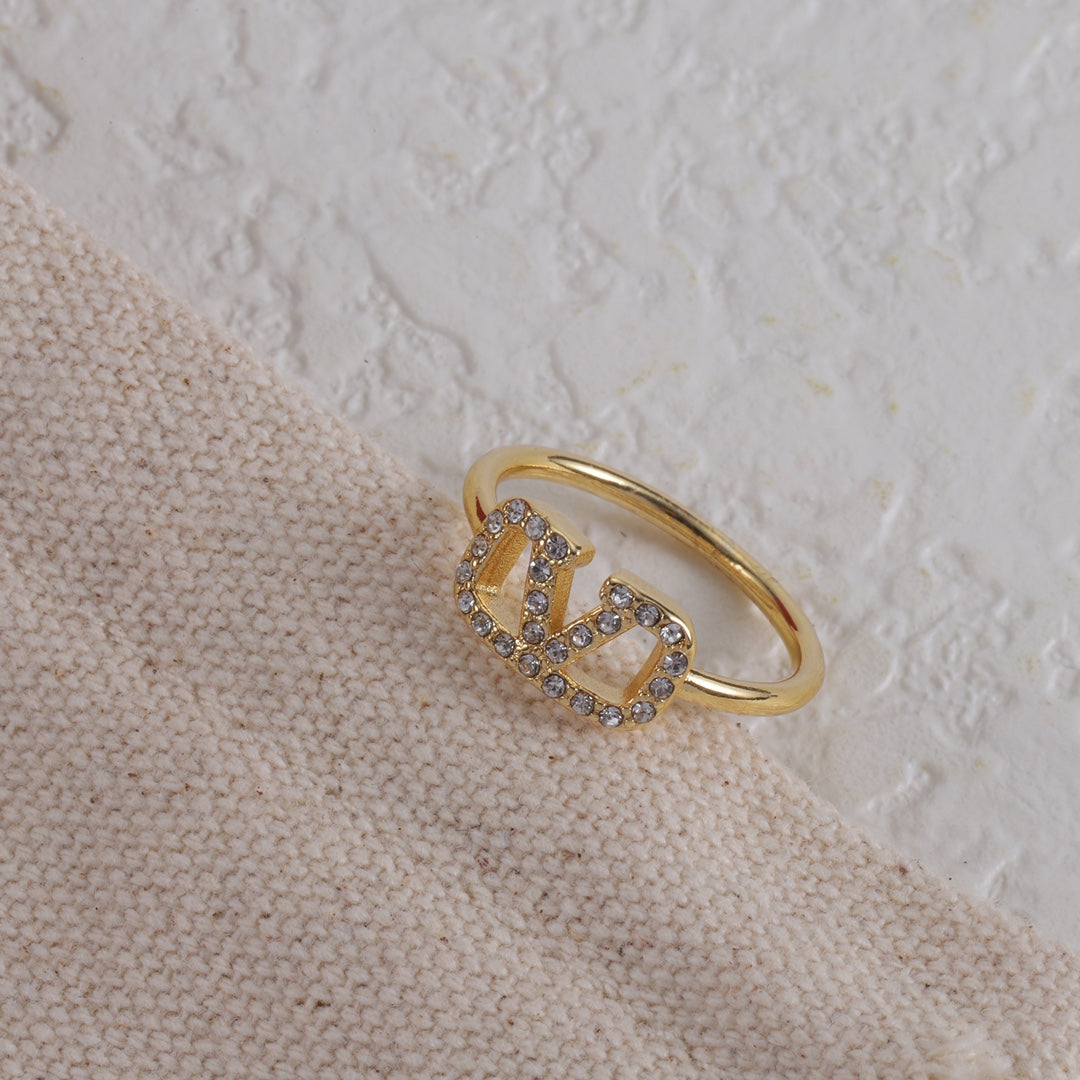 136NVL70J Popular Rings