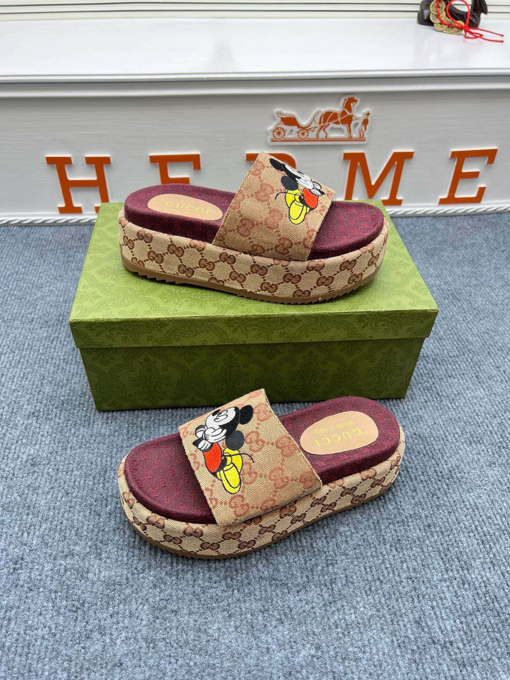 54B122Z Popular slippers  Sole thickness 5.5cm