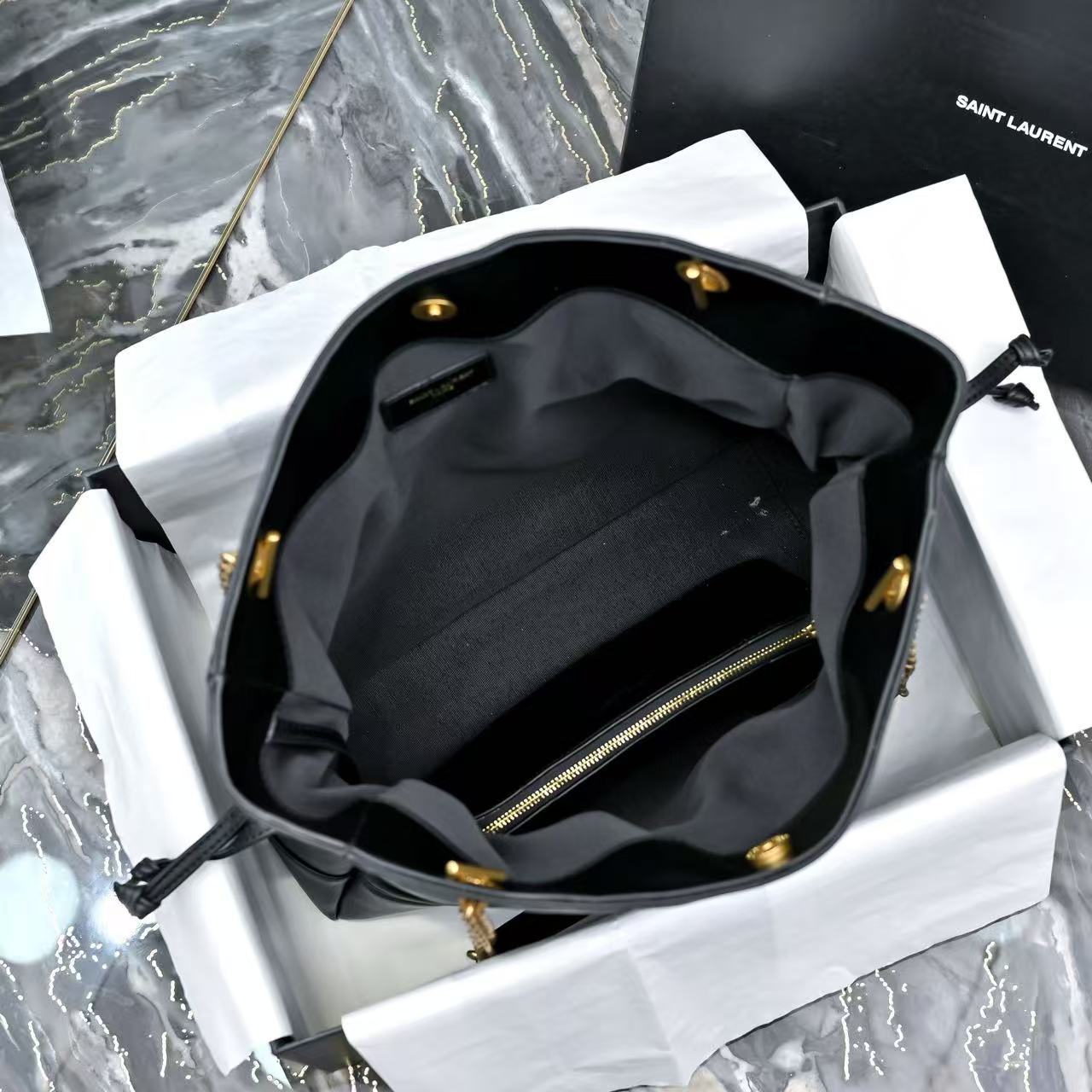 146RSL7B Popular leather bags