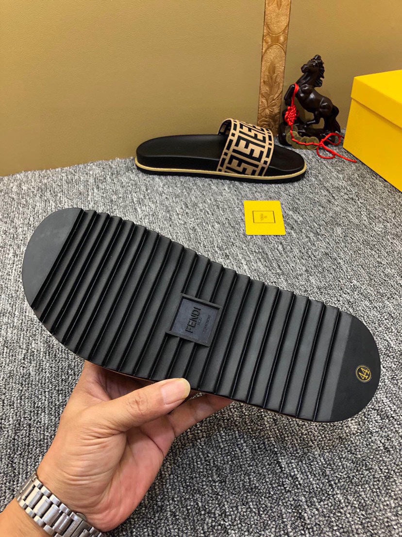 5XF102Z Popular Slippers