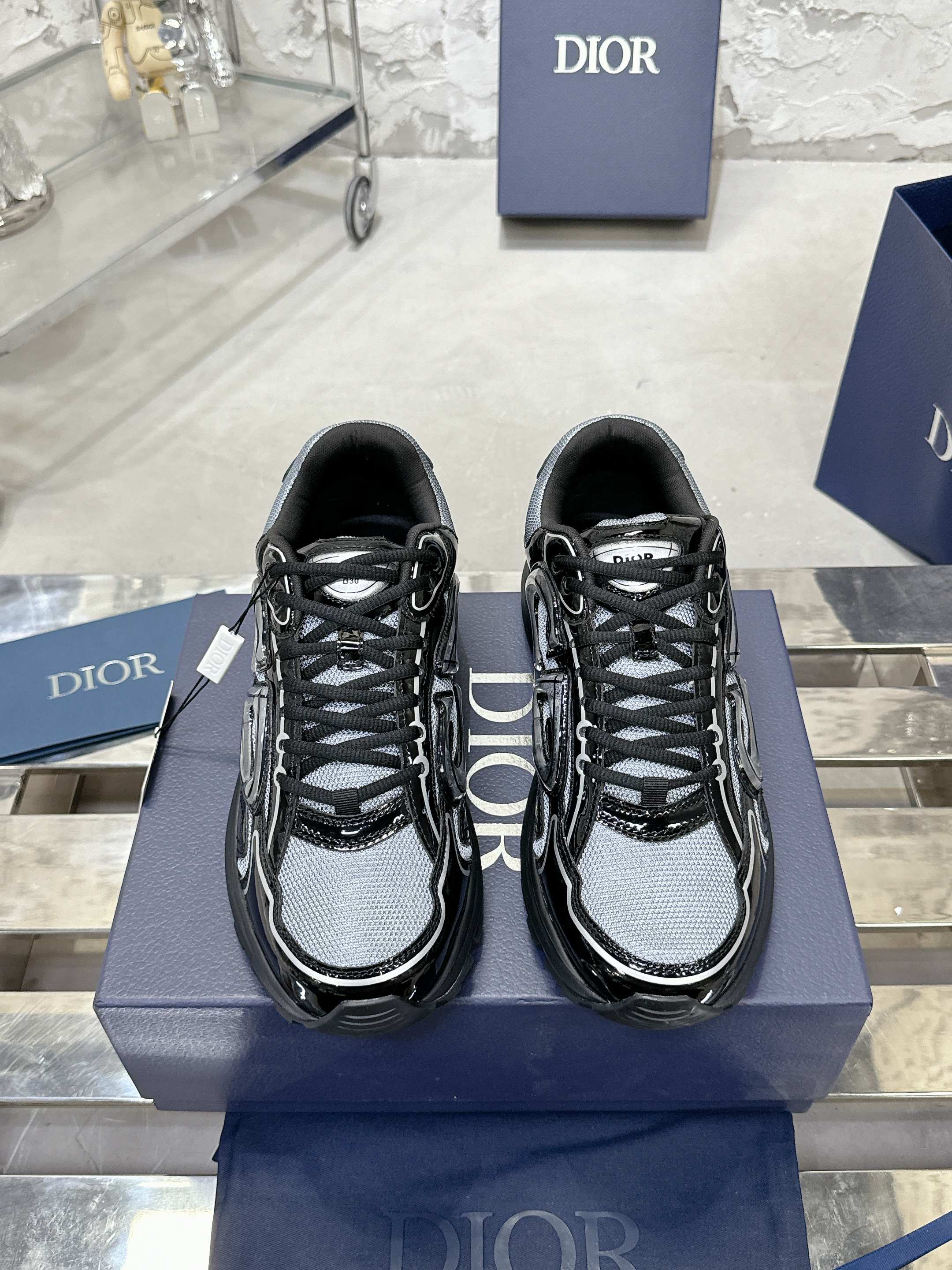 245RD2Z Popular high-quality shoes