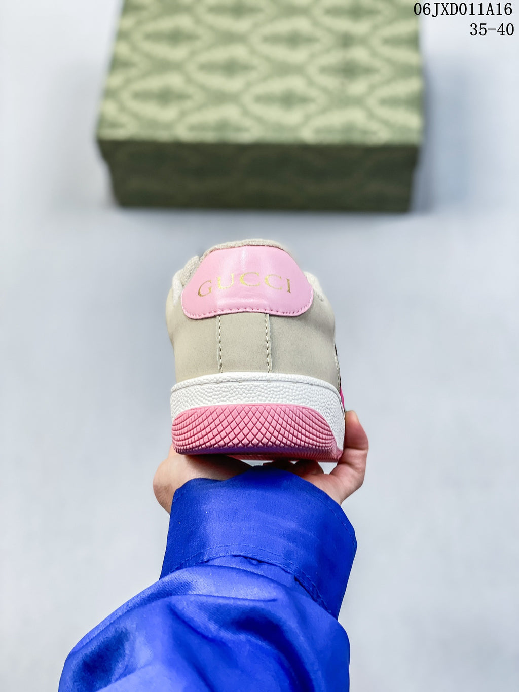 4YB60Z Popular Sneakers