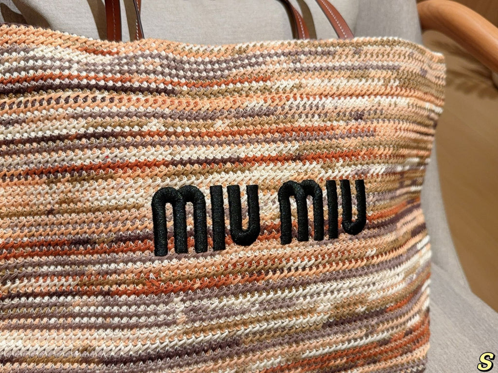 B1P46A131 Popular woven  bags