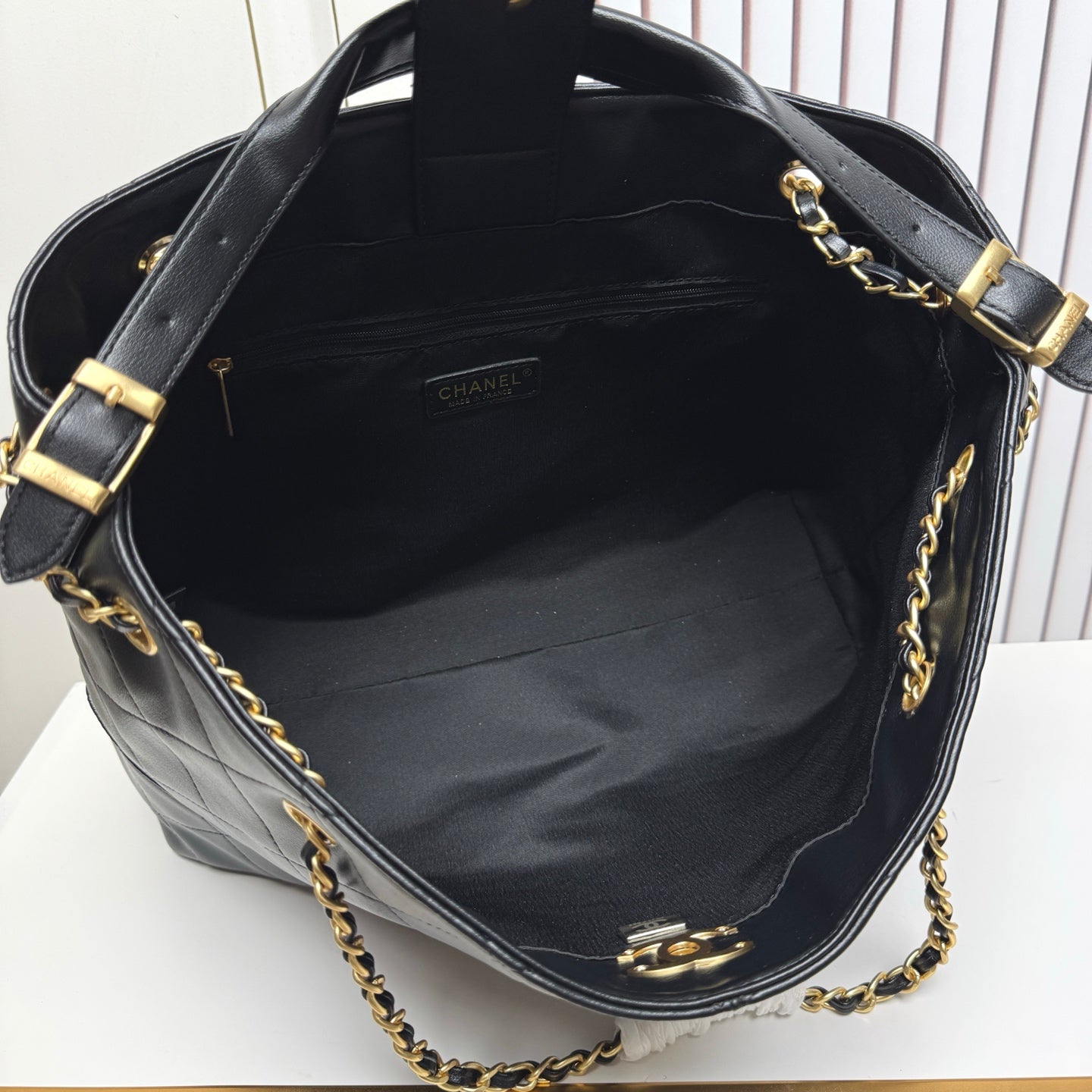 146PC18B Popular leather bag