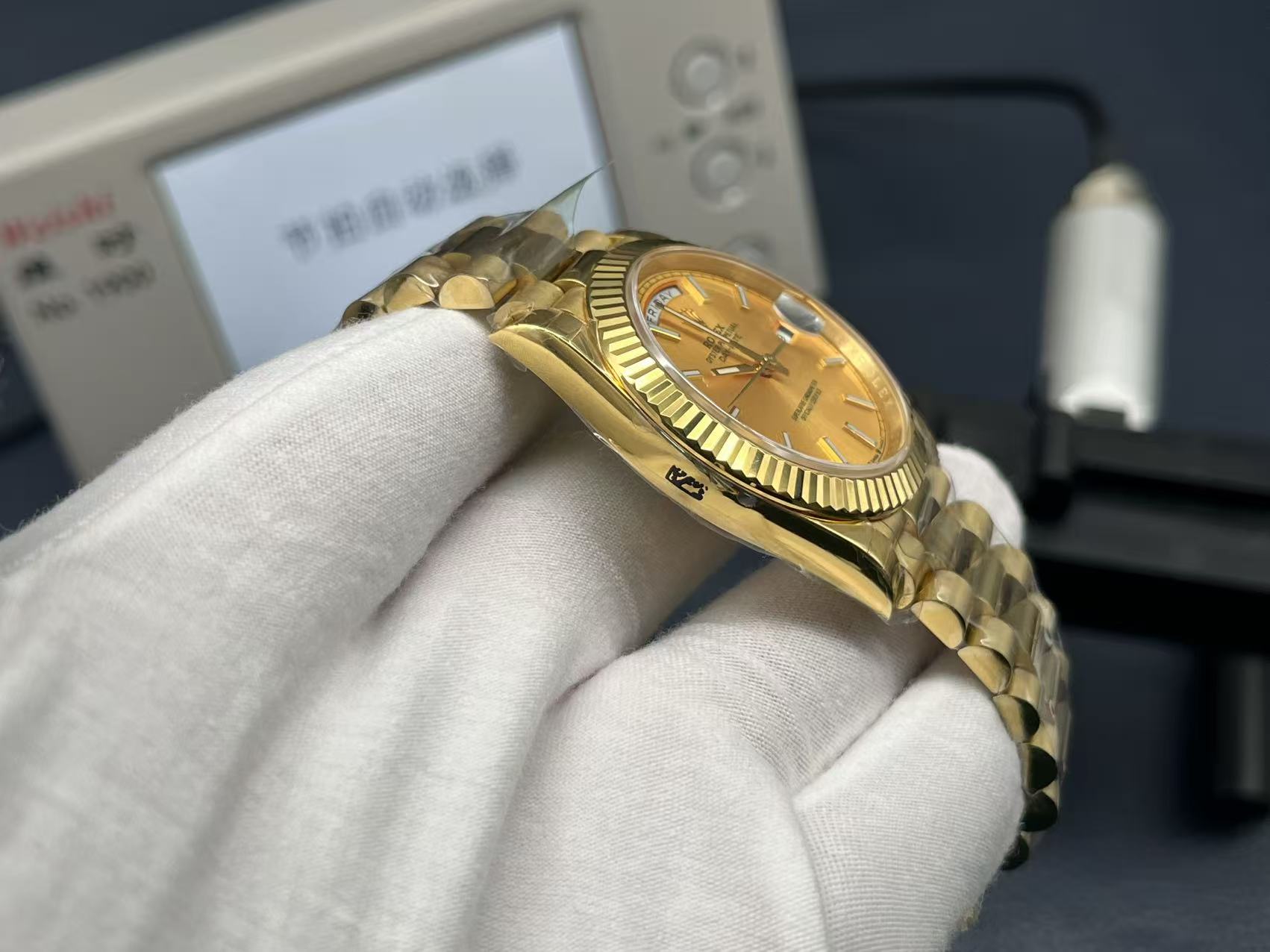 136RL12L Popular Watches