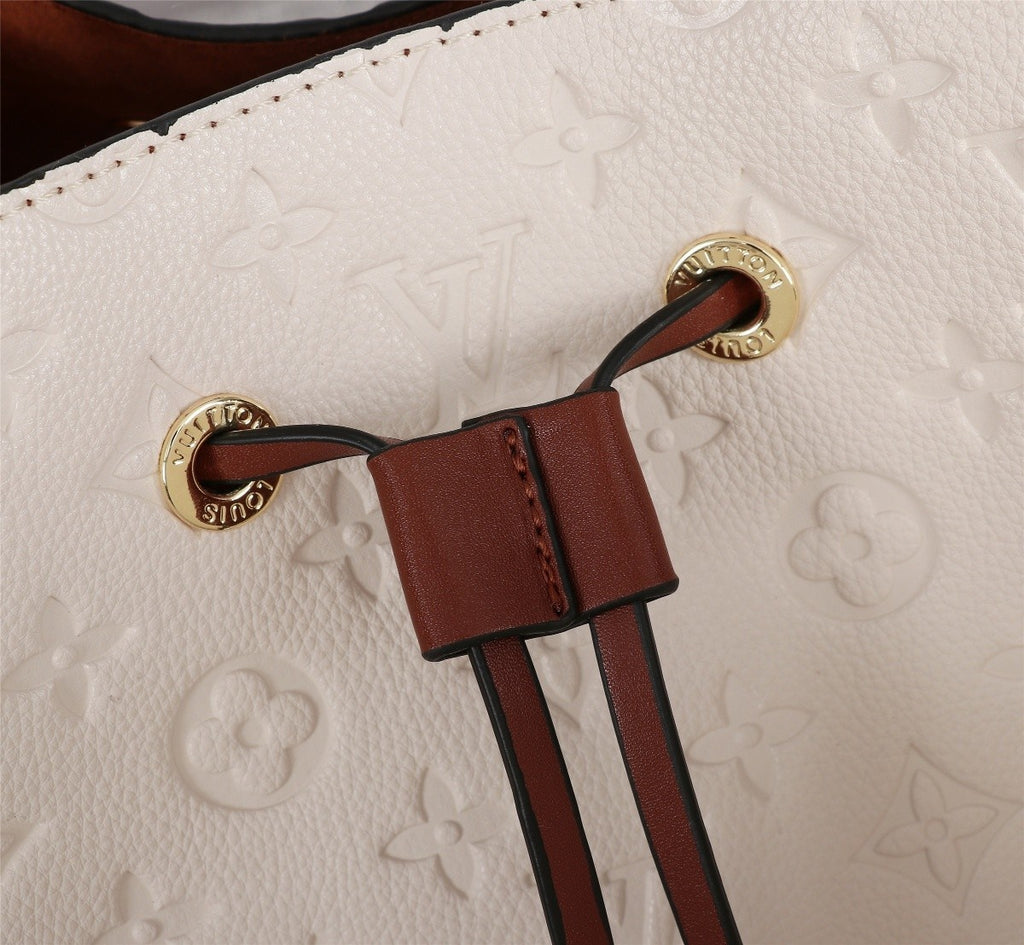 2XE60B Popular leather bag 