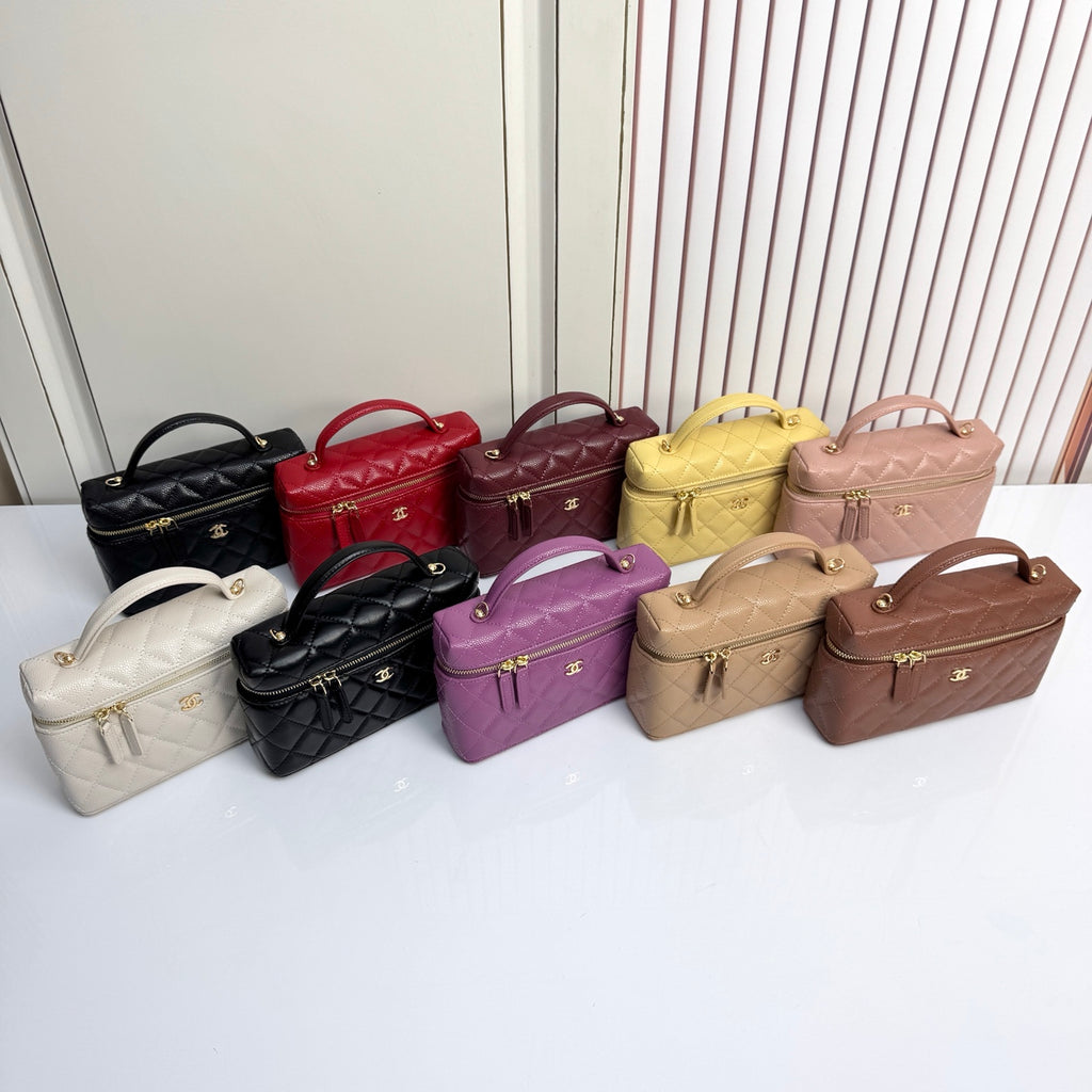 B1X66C19  Popular leather bag