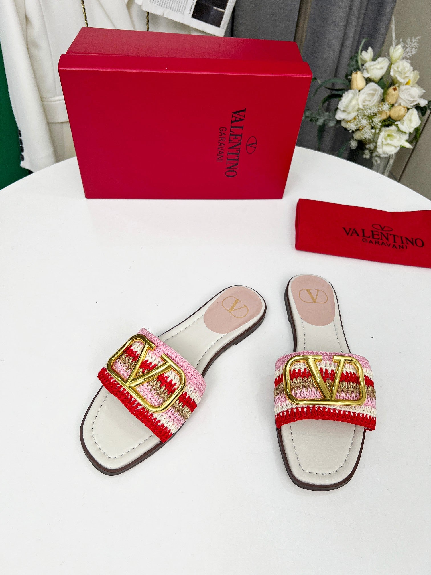 255QVL31Z Popular Slippers
