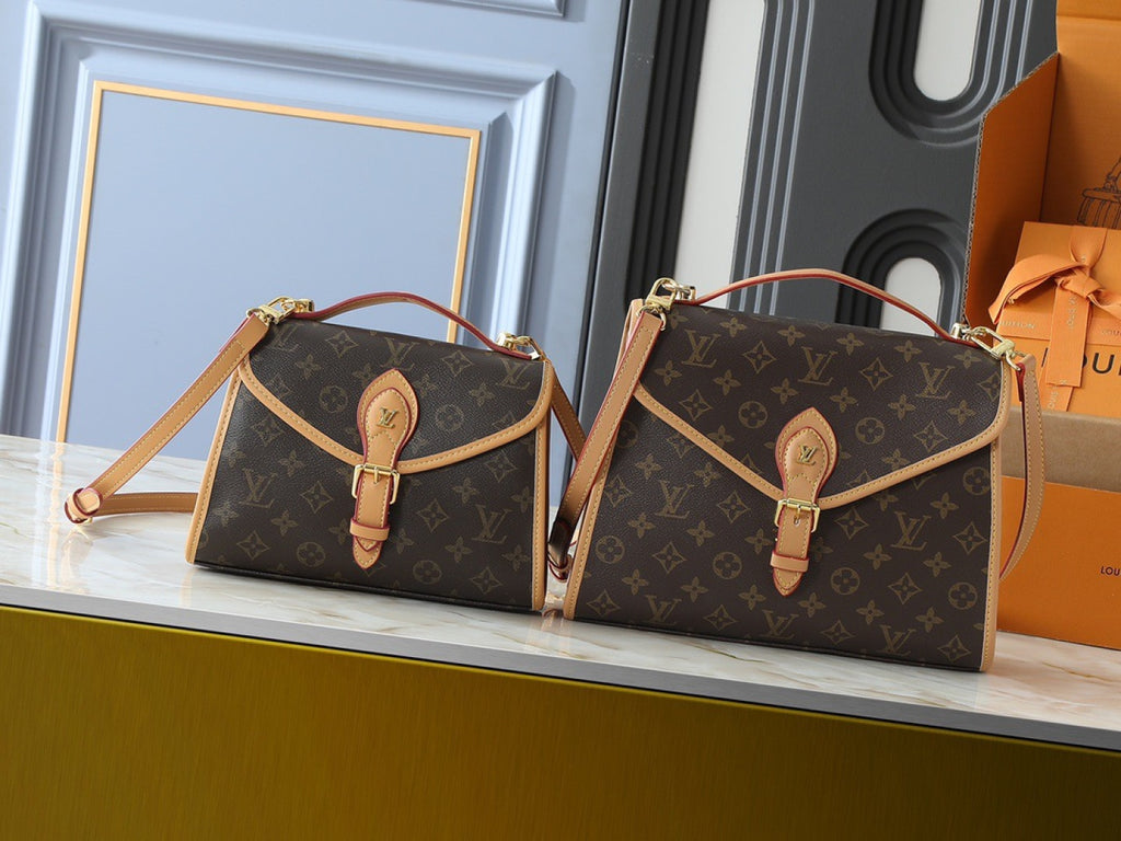 136PE76B Popular leather bag