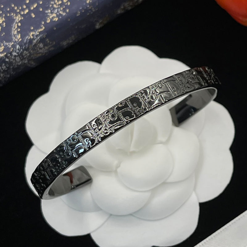 14D672K  Popular Bracelets