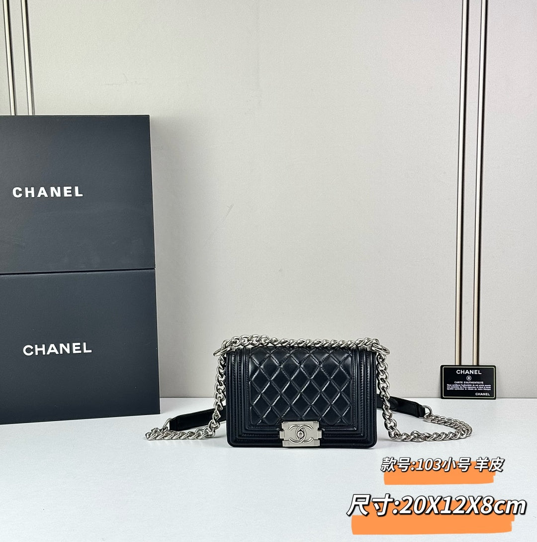 136PC16B Popular leather bag