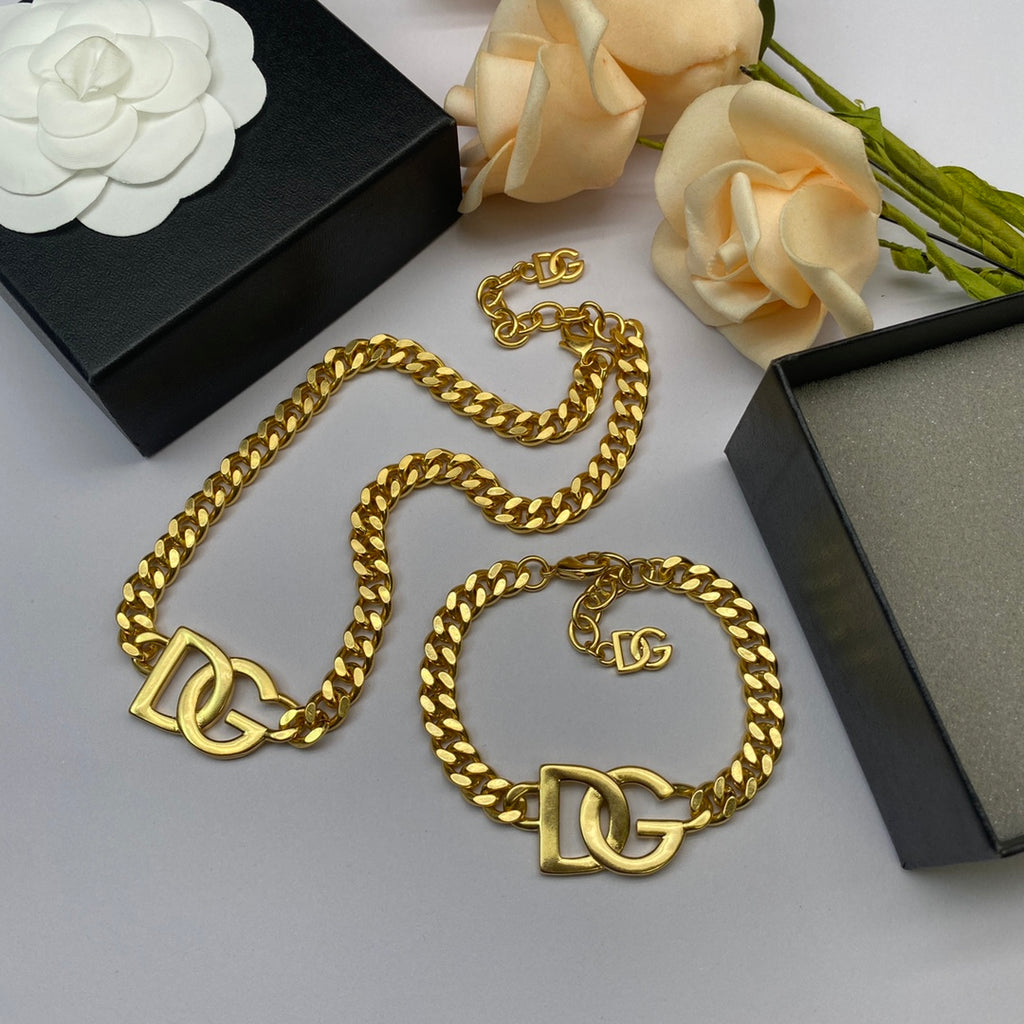 15NA5X Popular    Bracelets Necklaces