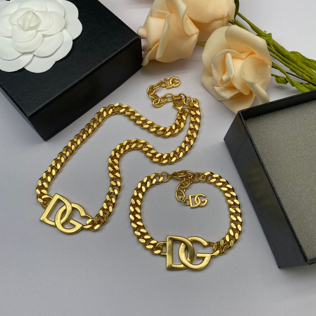 15NA5X Popular    Bracelets Necklaces
