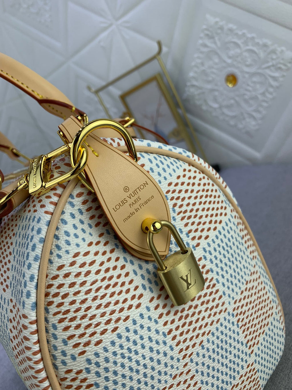 2XE269B Popular  leather bag 
