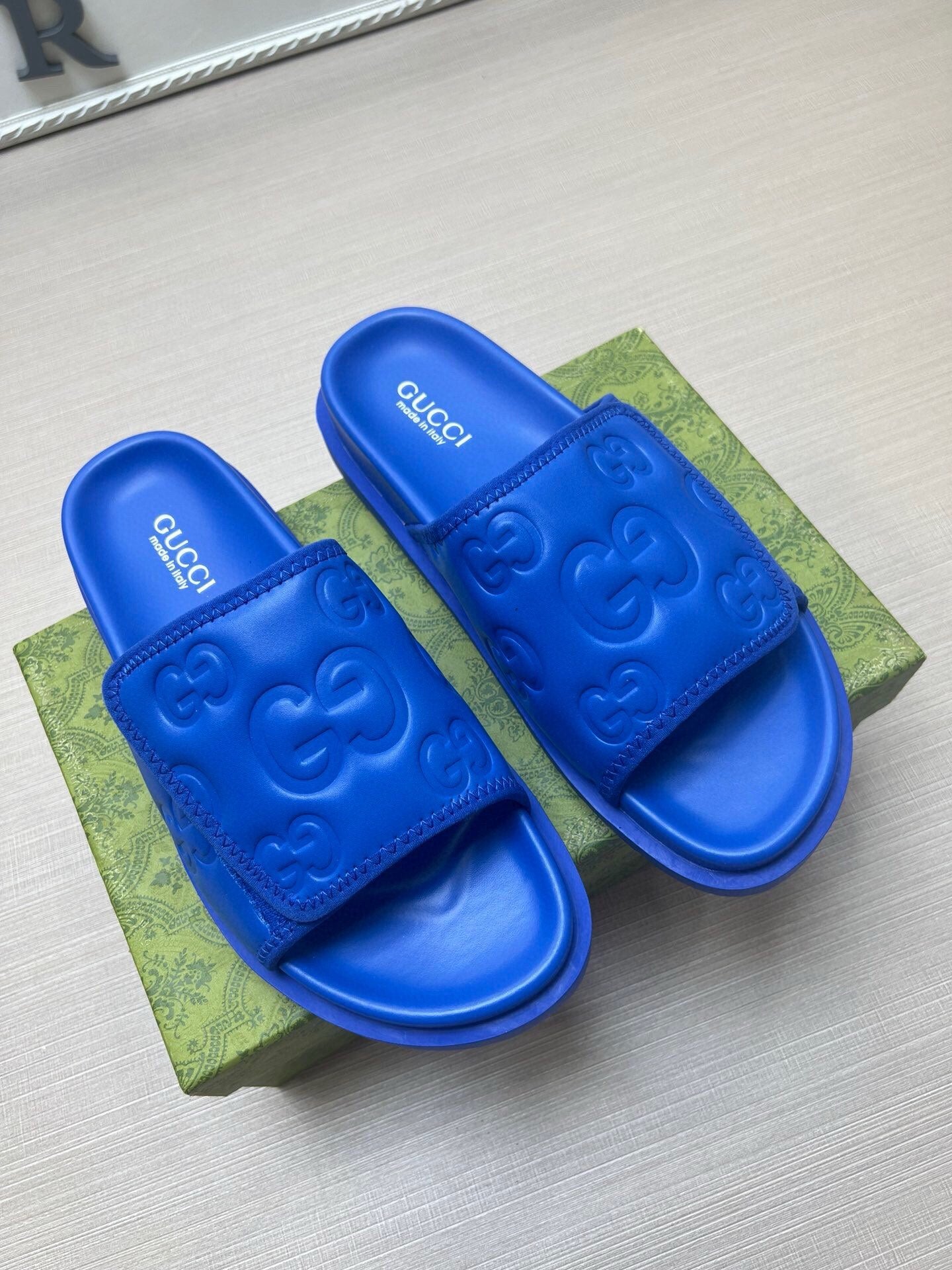 5LB230Z Popular Slippers