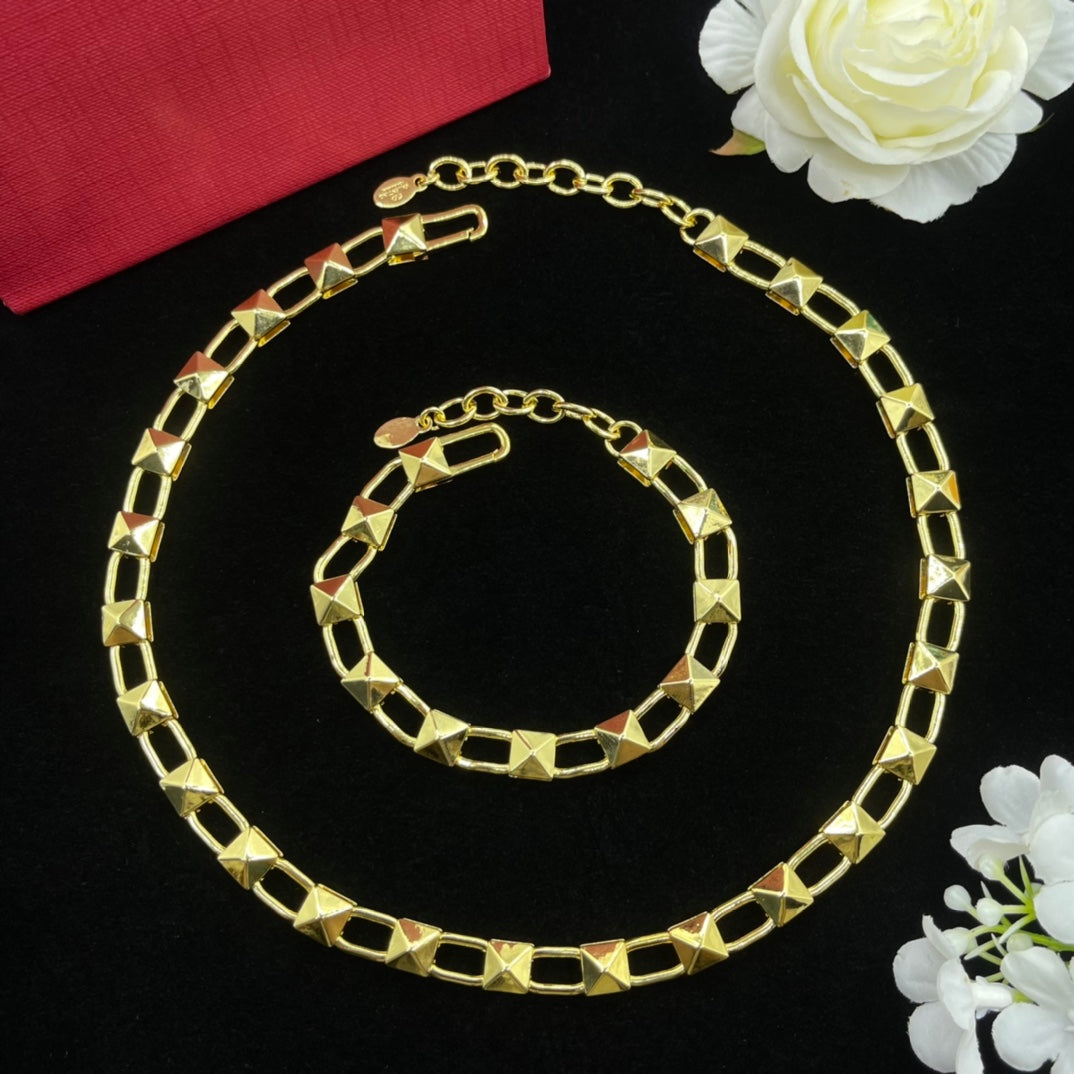 55QVL431X Popular Necklaces.Bracelet