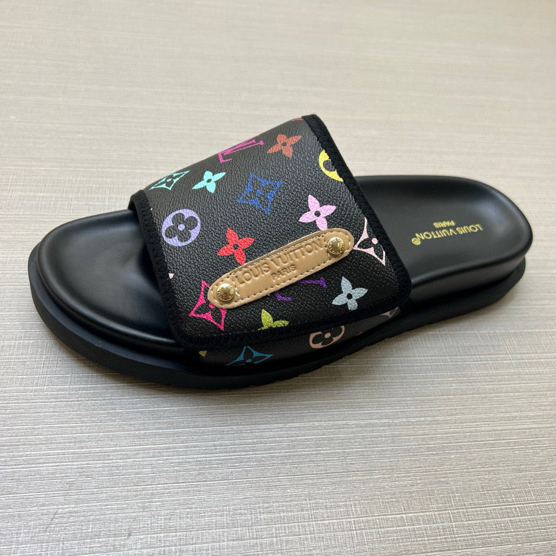 575NE6Z  Popular Slippers