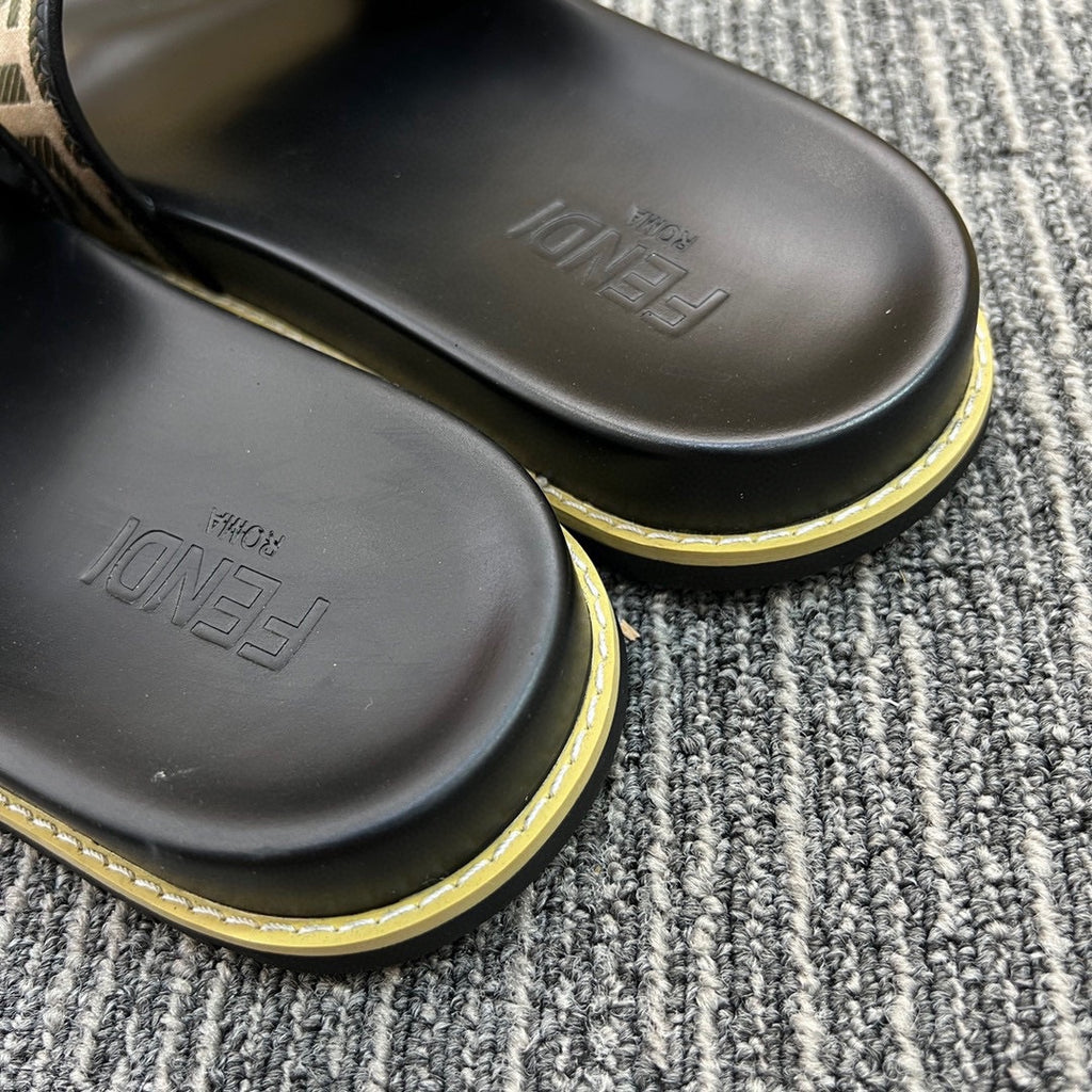 5XF105Z Popular Slippers