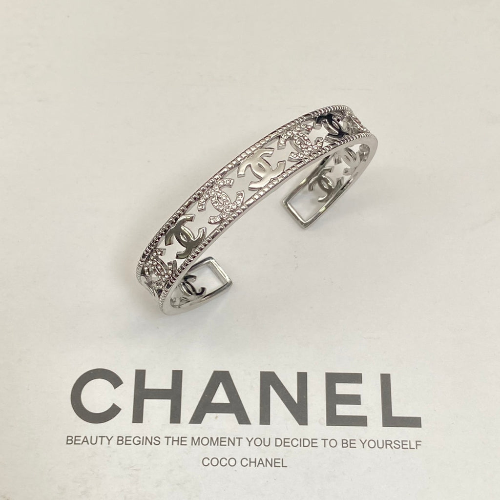 15QC101K  Popular Bracelets