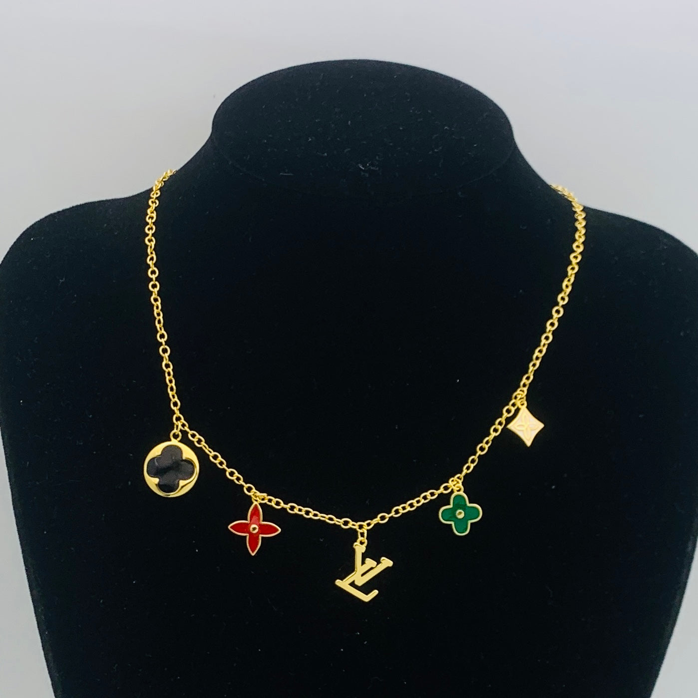 15QE3X Popular Necklace