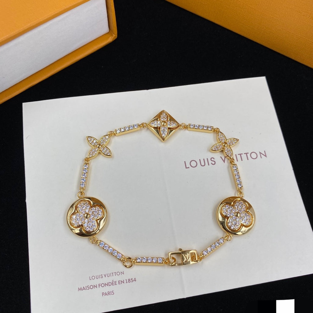 1XE602X  Popular Bracelets