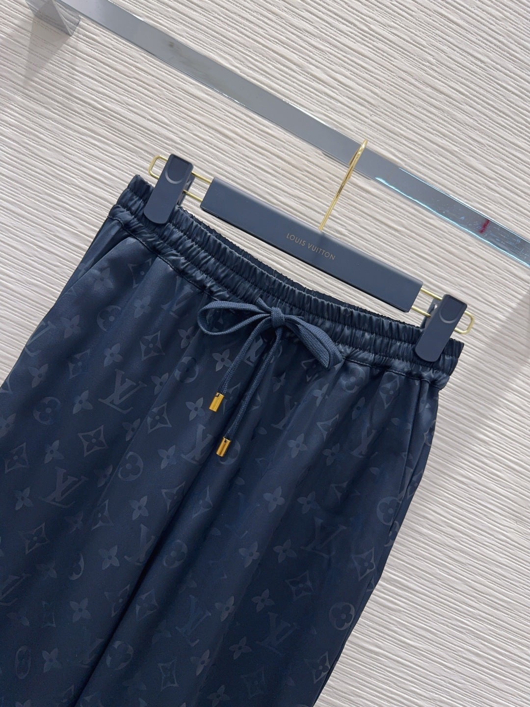 U2X56E24 Popular Pants