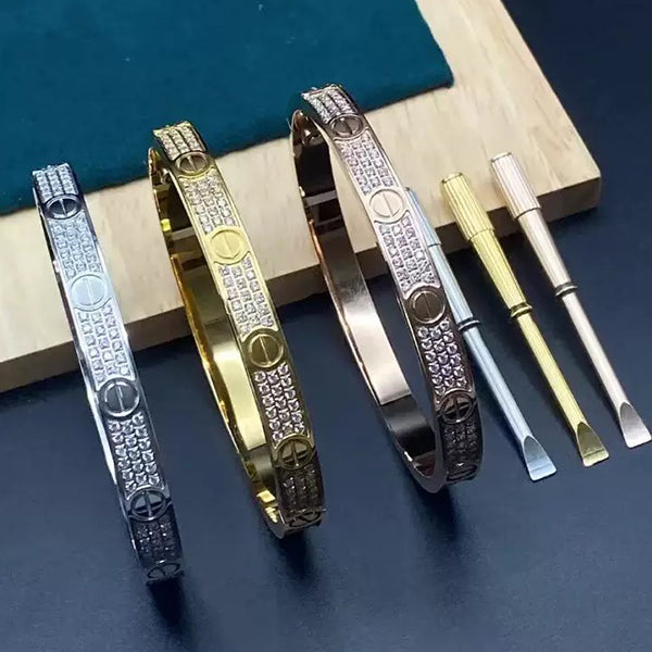 PK1K  Popular 3-row diamond bracelet