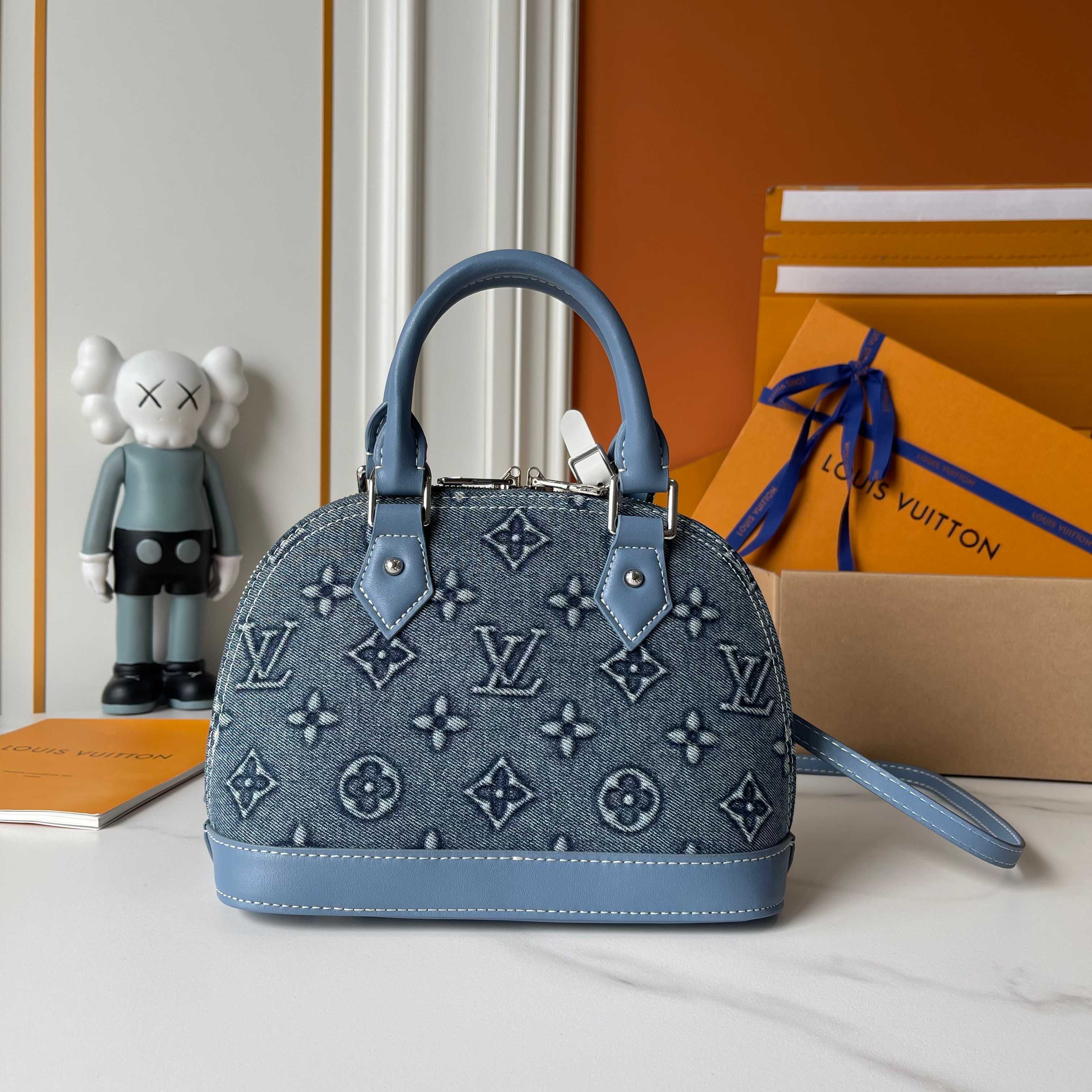 146PE97B Popular denim materials bag